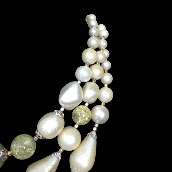 Vintage 50s 60s White Yellow 3-Strand Beaded Necklace Beads Japan crackle Ice - Picture 3 of 12